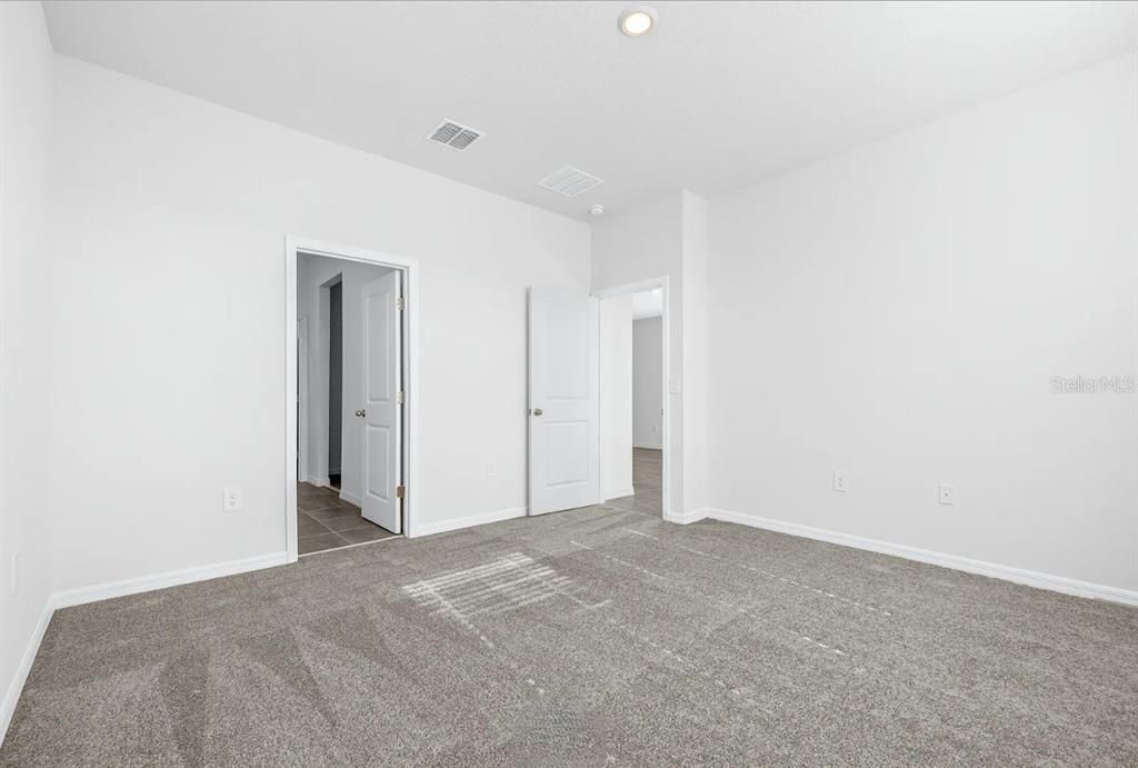 For Rent: $2,250 (4 beds, 2 baths, 1340 Square Feet)