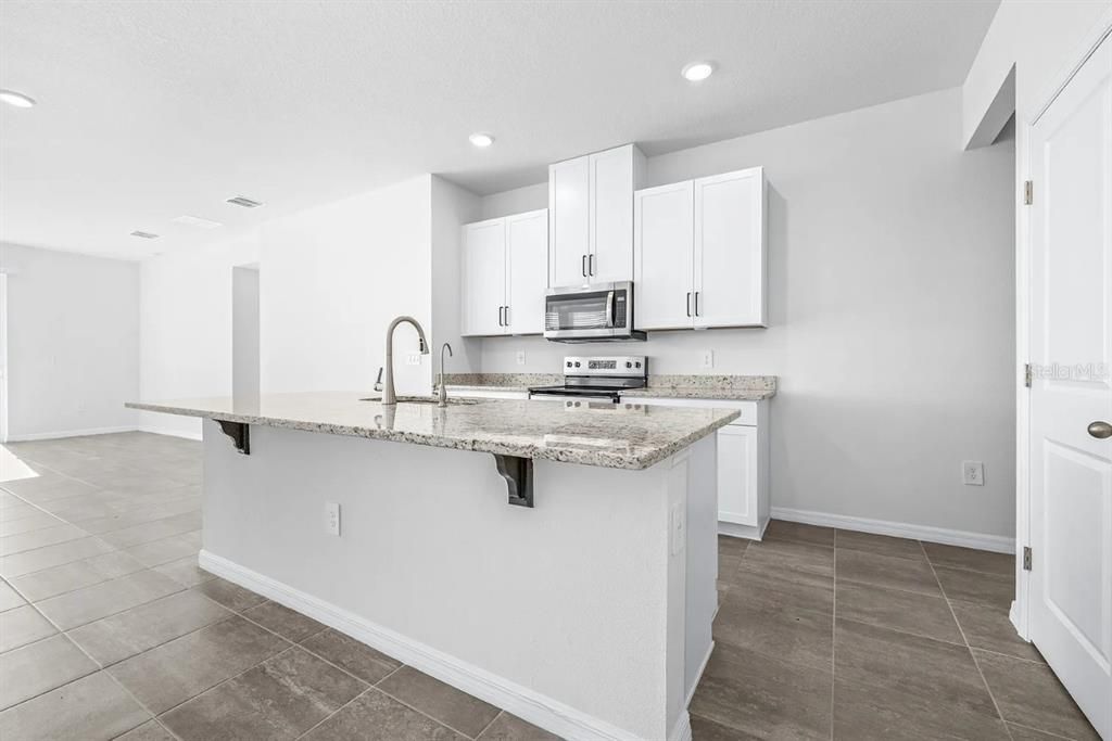 For Rent: $2,250 (4 beds, 2 baths, 1340 Square Feet)