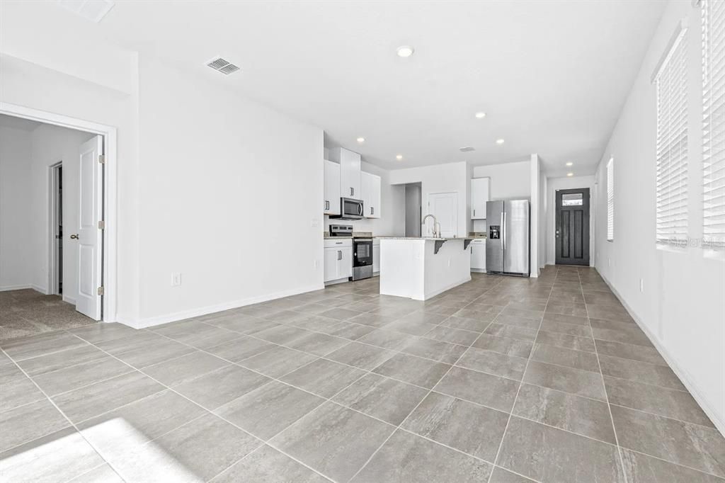 For Rent: $2,250 (4 beds, 2 baths, 1340 Square Feet)