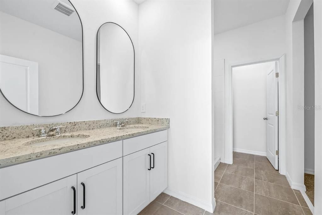 For Rent: $2,250 (4 beds, 2 baths, 1340 Square Feet)