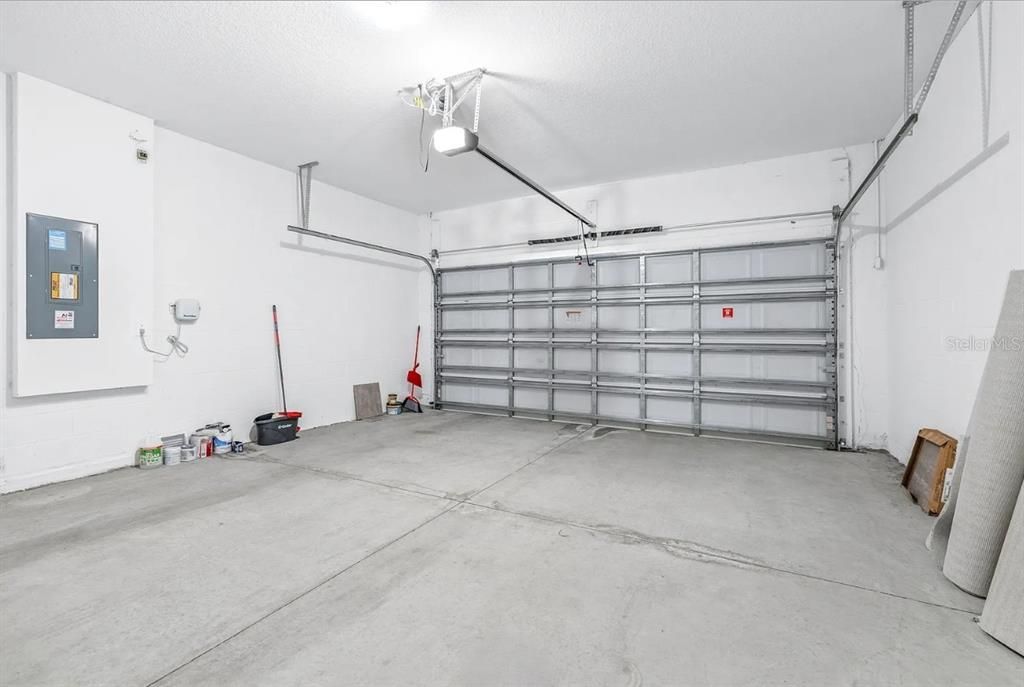For Rent: $2,250 (4 beds, 2 baths, 1340 Square Feet)