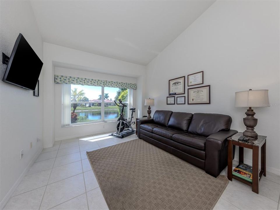 Activo con contrato: $679,000 (3 camas, 2 baños, 2314 Pies cuadrados)