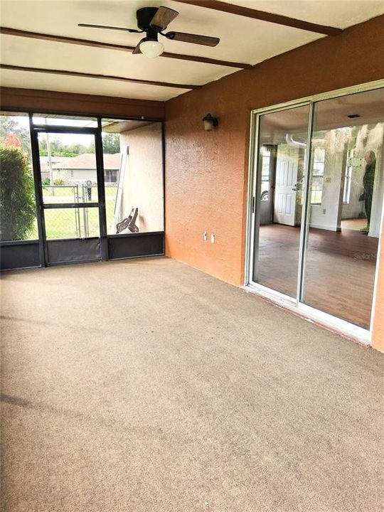 На продажу: $199,999 (3 спален, 2 ванн, 1200 Квадратных фут)