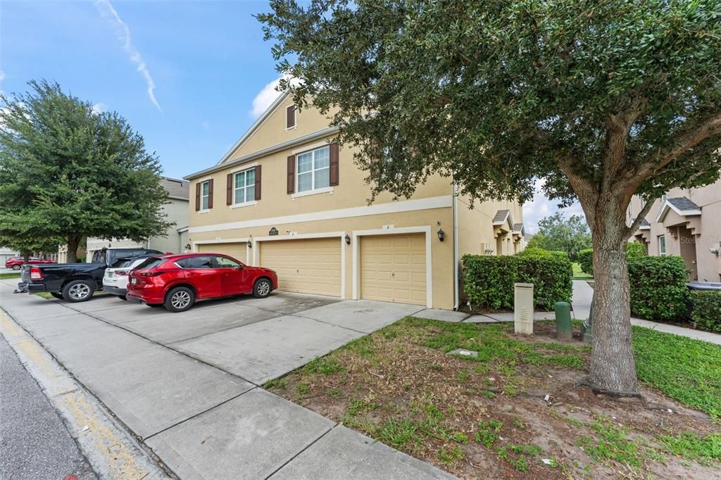 For Sale: $225,000 (2 beds, 2 baths, 1147 Square Feet)