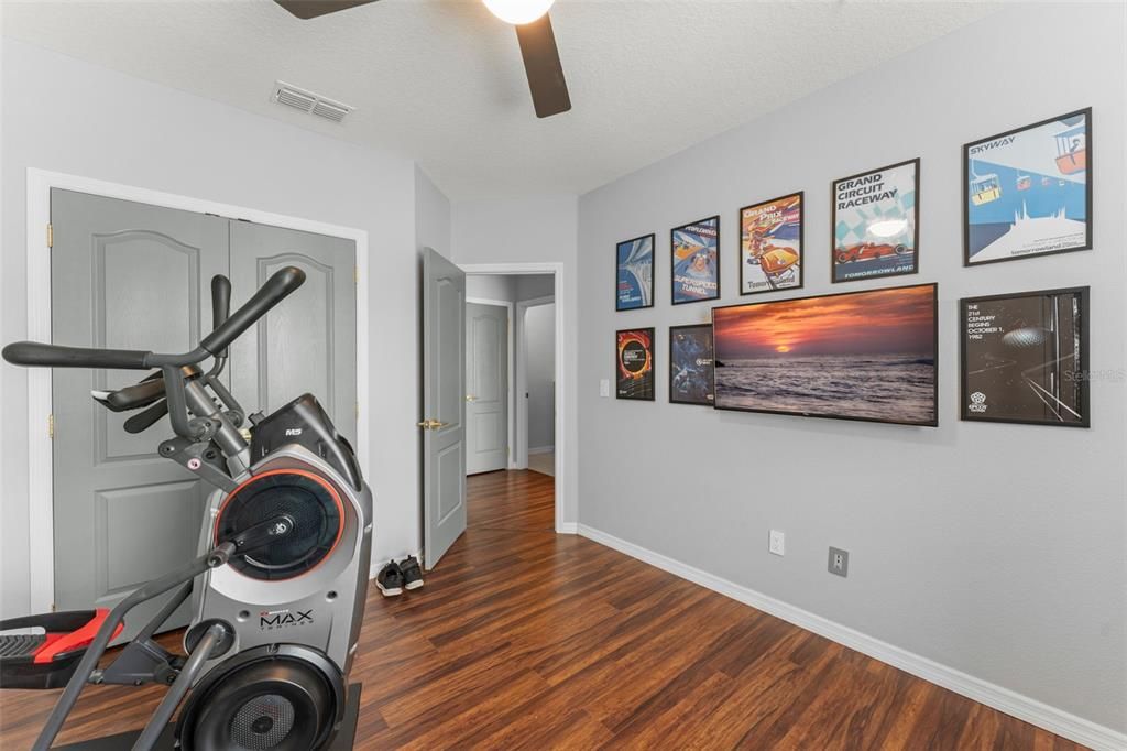 For Sale: $225,000 (2 beds, 2 baths, 1147 Square Feet)