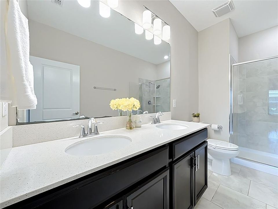 For Sale: $245,900 (2 beds, 2 baths, 1505 Square Feet)