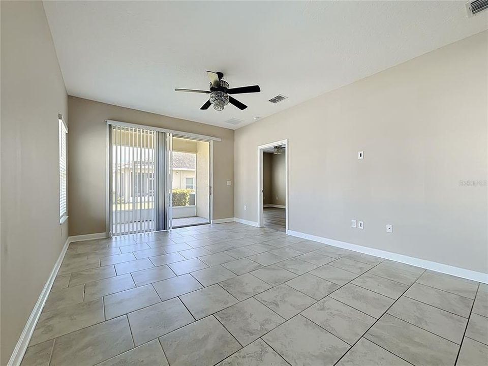 For Sale: $245,900 (2 beds, 2 baths, 1505 Square Feet)
