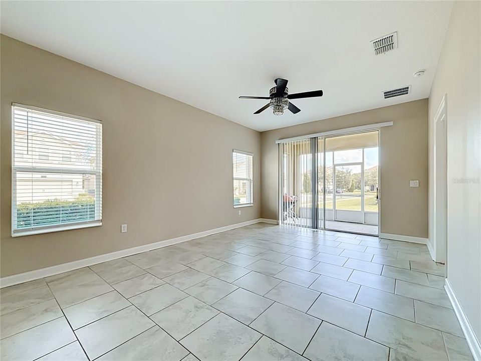For Sale: $245,900 (2 beds, 2 baths, 1505 Square Feet)