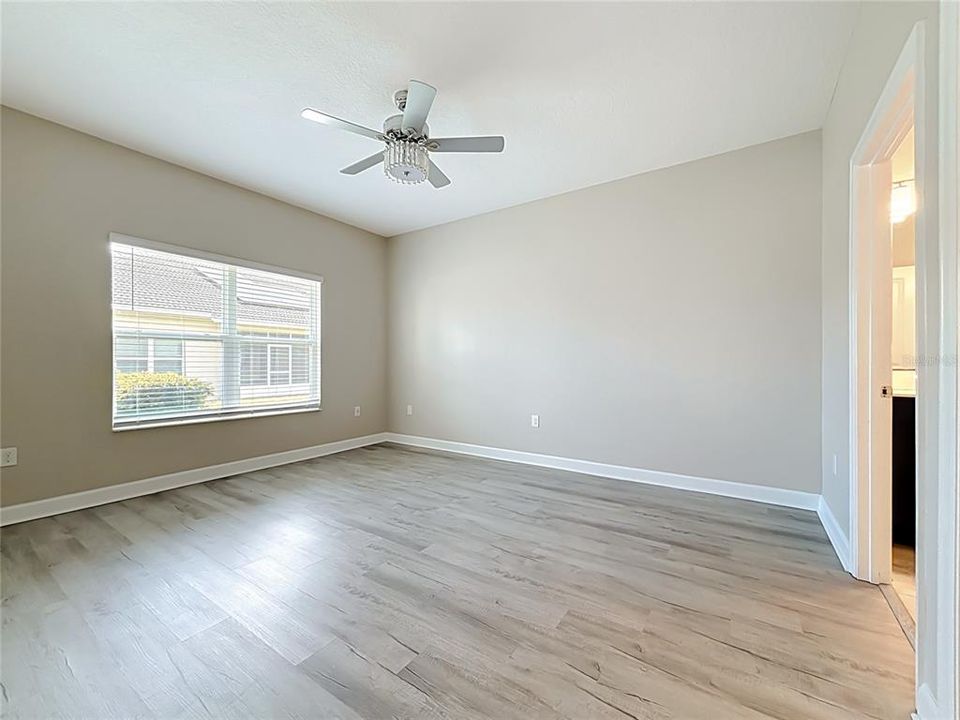 For Sale: $245,900 (2 beds, 2 baths, 1505 Square Feet)
