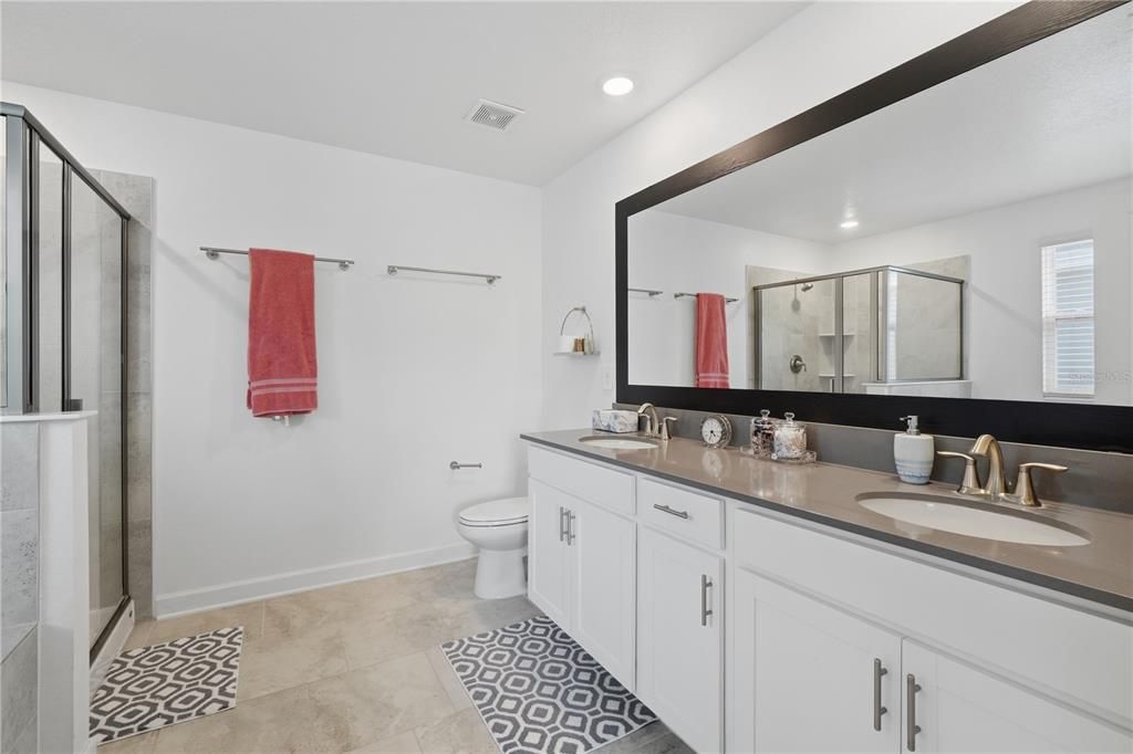 For Sale: $474,900 (3 beds, 2 baths, 2203 Square Feet)