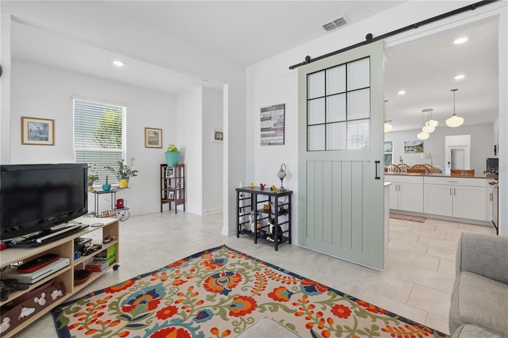 For Sale: $474,900 (3 beds, 2 baths, 2203 Square Feet)