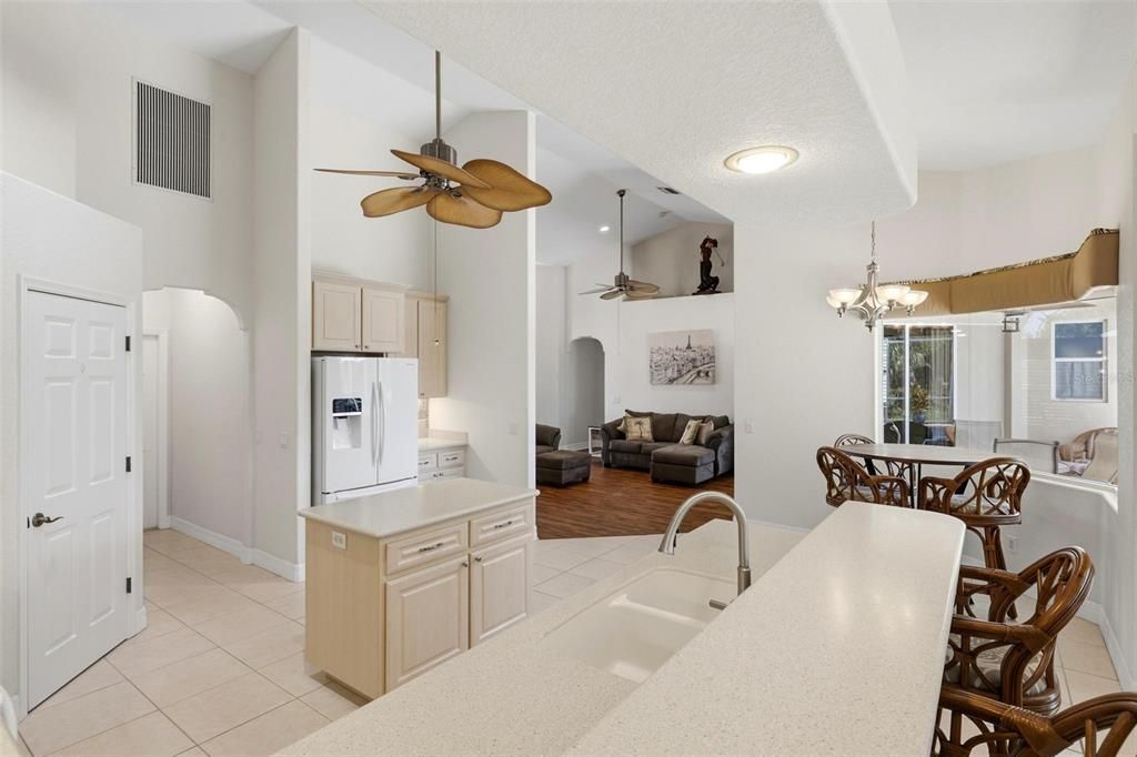 For Sale: $535,000 (3 beds, 2 baths, 2284 Square Feet)