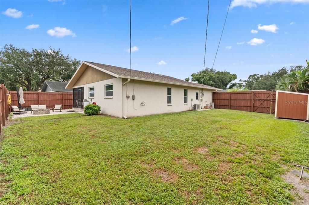 For Sale: $595,000 (3 beds, 2 baths, 1210 Square Feet)