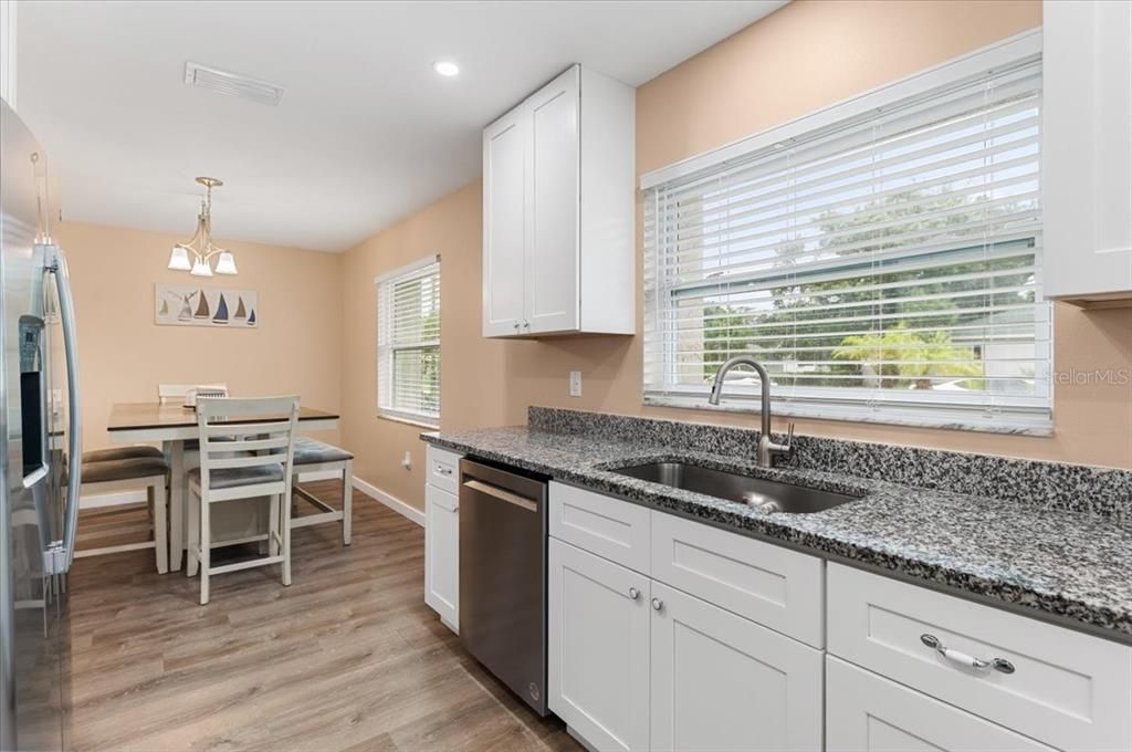 For Sale: $595,000 (3 beds, 2 baths, 1210 Square Feet)
