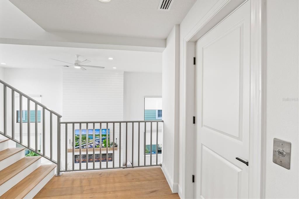 En Venta: $2,095,000 (4 camas, 3 baños, 3255 Pies cuadrados)
