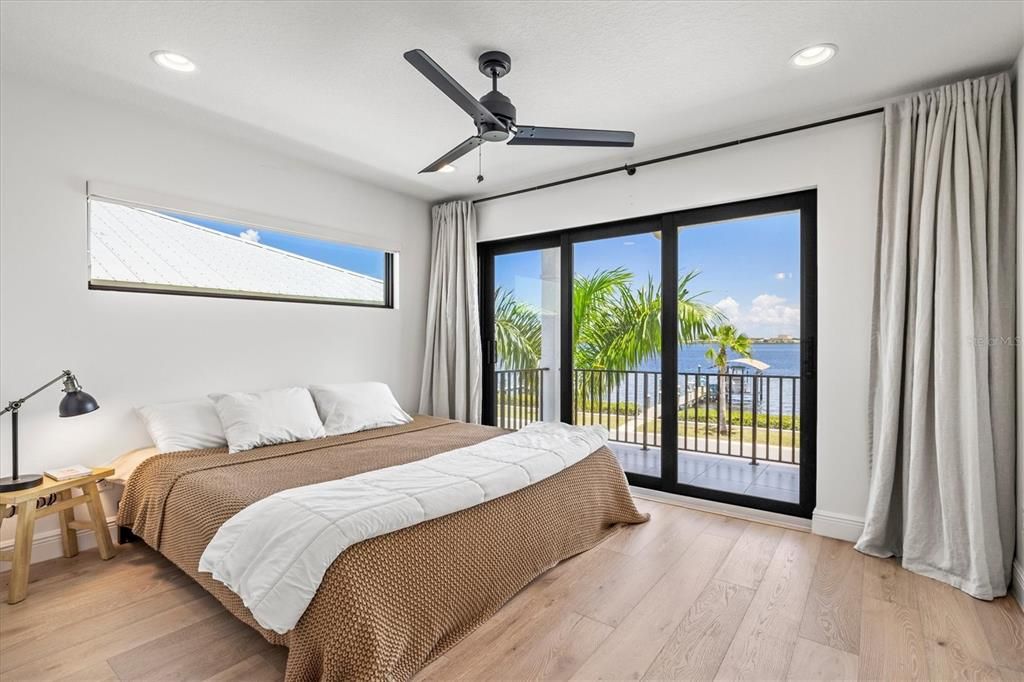 En Venta: $2,095,000 (4 camas, 3 baños, 3255 Pies cuadrados)