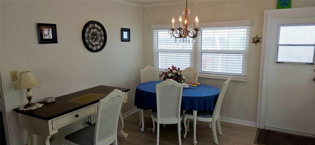 For Sale: $84,900 (2 beds, 2 baths, 945 Square Feet)