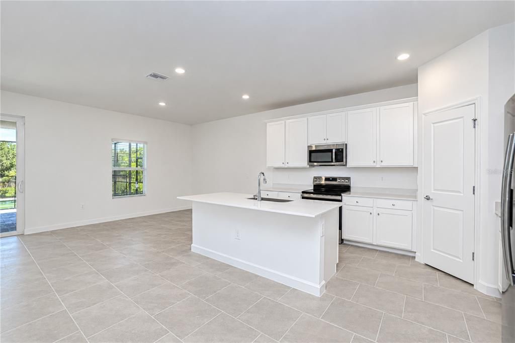 For Sale: $469,499 (4 beds, 2 baths, 2520 Square Feet)