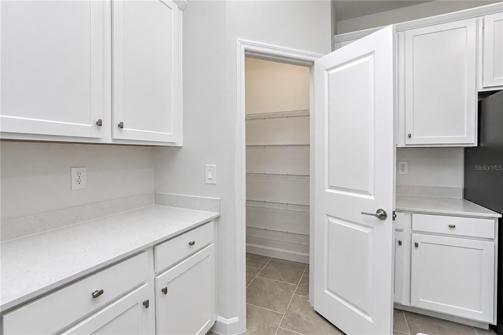 For Sale: $469,499 (4 beds, 2 baths, 2520 Square Feet)