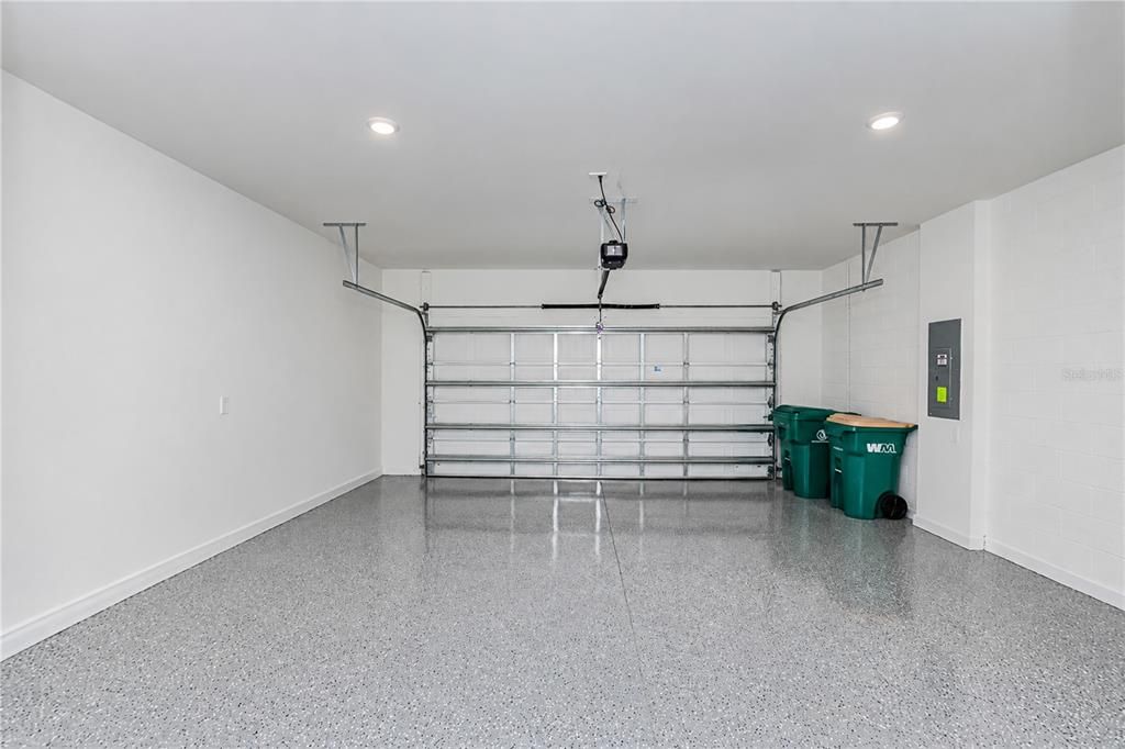 For Sale: $469,499 (4 beds, 2 baths, 2520 Square Feet)