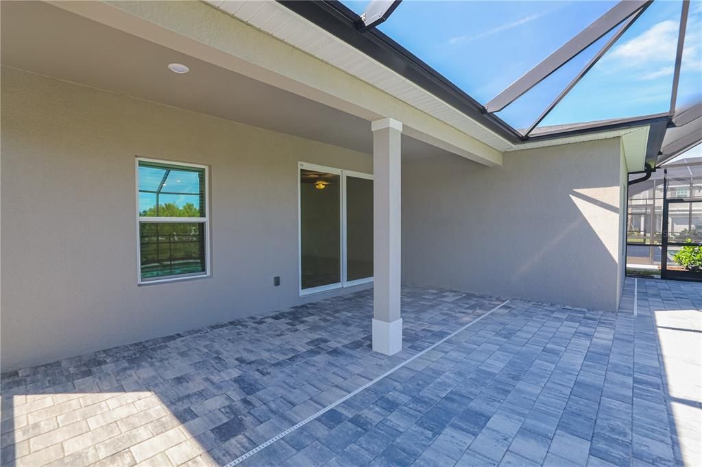 For Sale: $469,499 (4 beds, 2 baths, 2520 Square Feet)