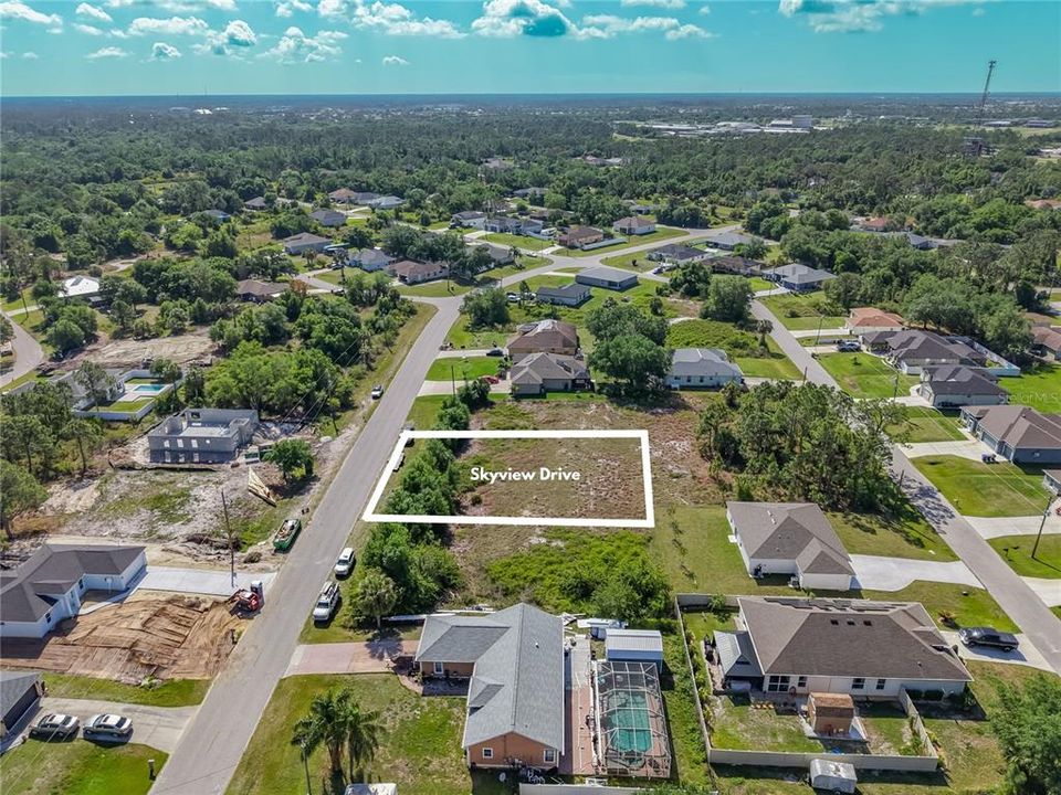 На продажу: $69,500 (0.92 acres)