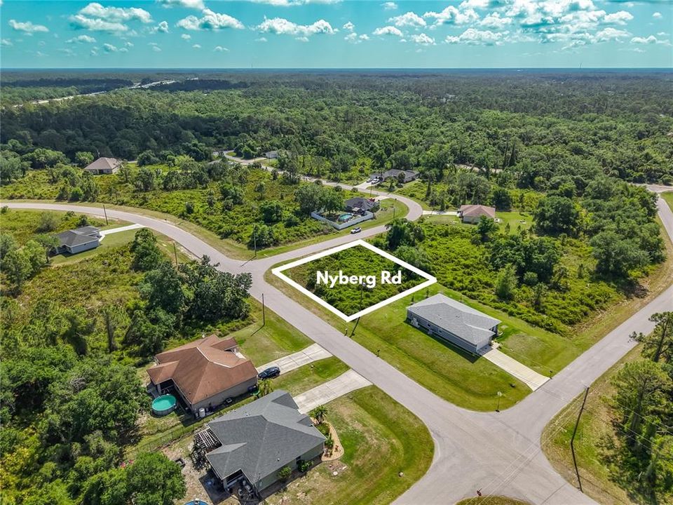 На продажу: $69,500 (0.92 acres)