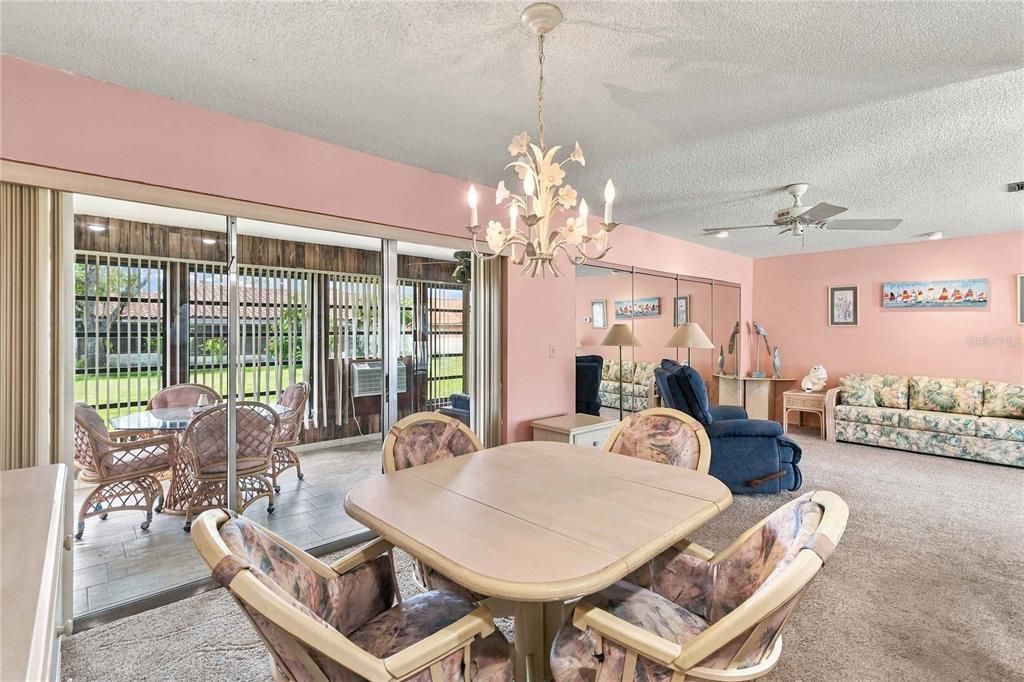 На продажу: $325,000 (2 спален, 2 ванн, 1494 Квадратных фут)