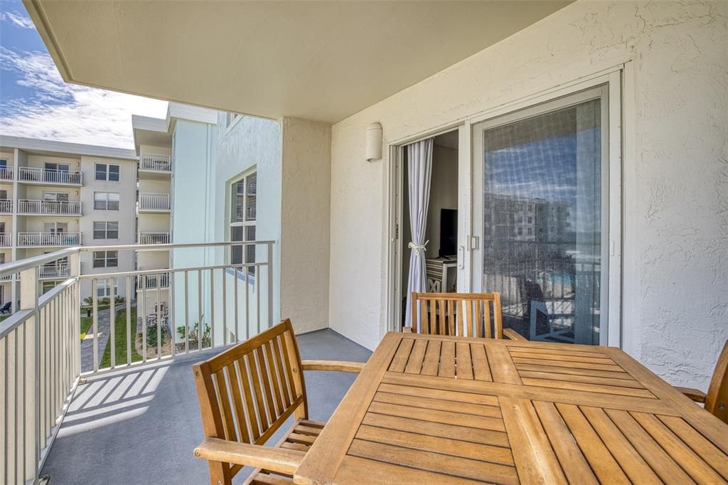 En Venta: $369,000 (1 camas, 1 baños, 748 Pies cuadrados)