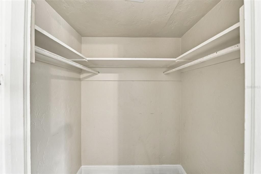 For Sale: $399,000 (2 beds, 1 baths, 795 Square Feet)