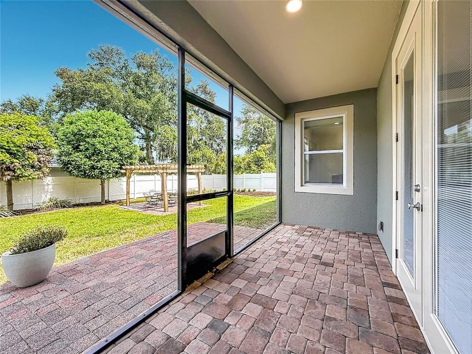 En Venta: $625,000 (4 camas, 3 baños, 2132 Pies cuadrados)