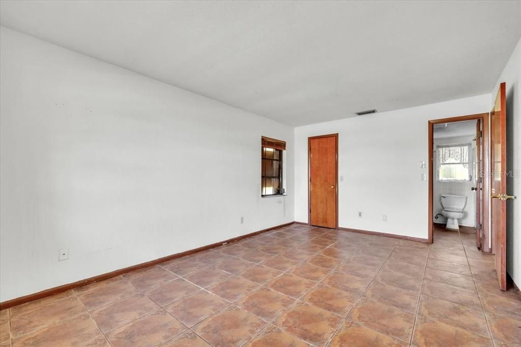 En Venta: $155,000 (2 camas, 2 baños, 1160 Pies cuadrados)