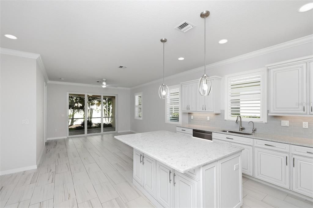 For Sale: $449,500 (2 beds, 2 baths, 1501 Square Feet)
