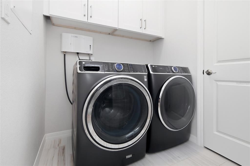For Sale: $449,500 (2 beds, 2 baths, 1501 Square Feet)