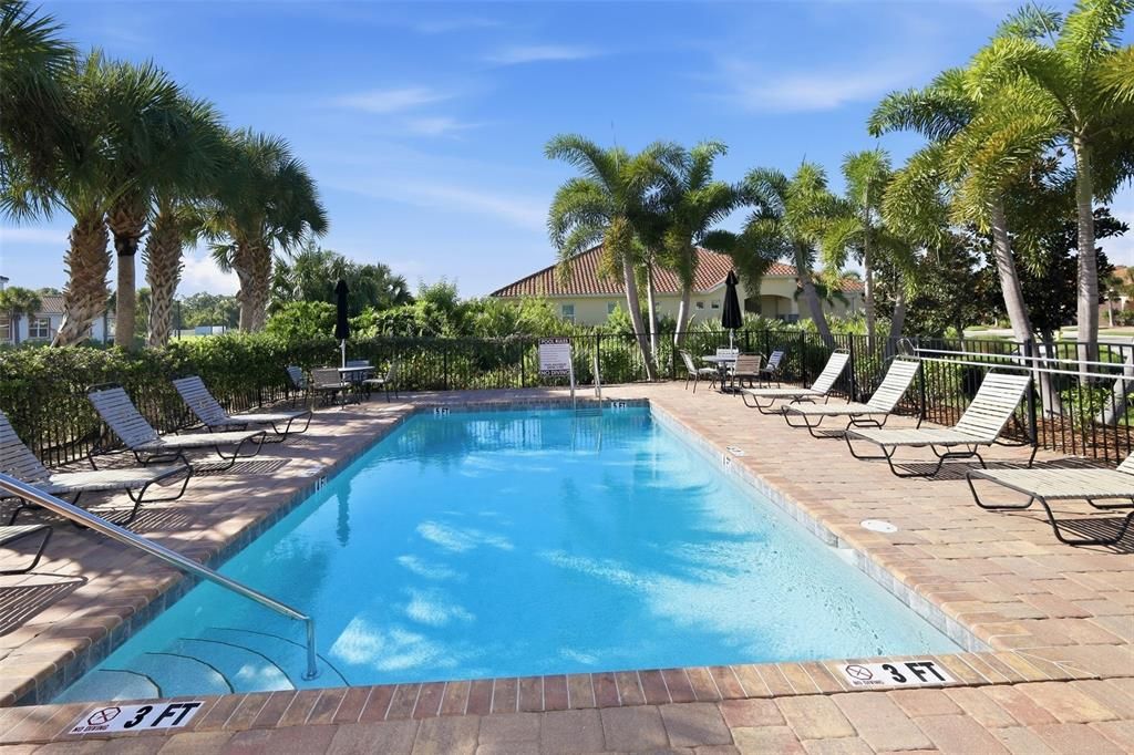 For Sale: $449,500 (2 beds, 2 baths, 1501 Square Feet)