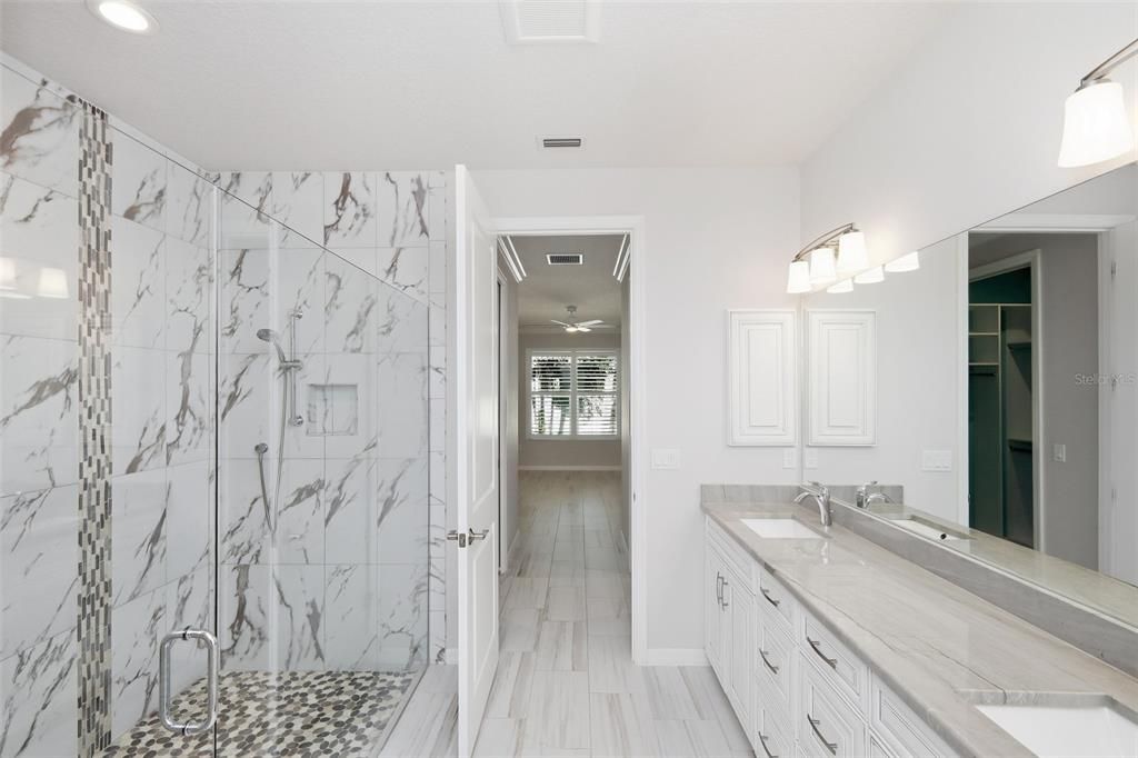 For Sale: $449,500 (2 beds, 2 baths, 1501 Square Feet)