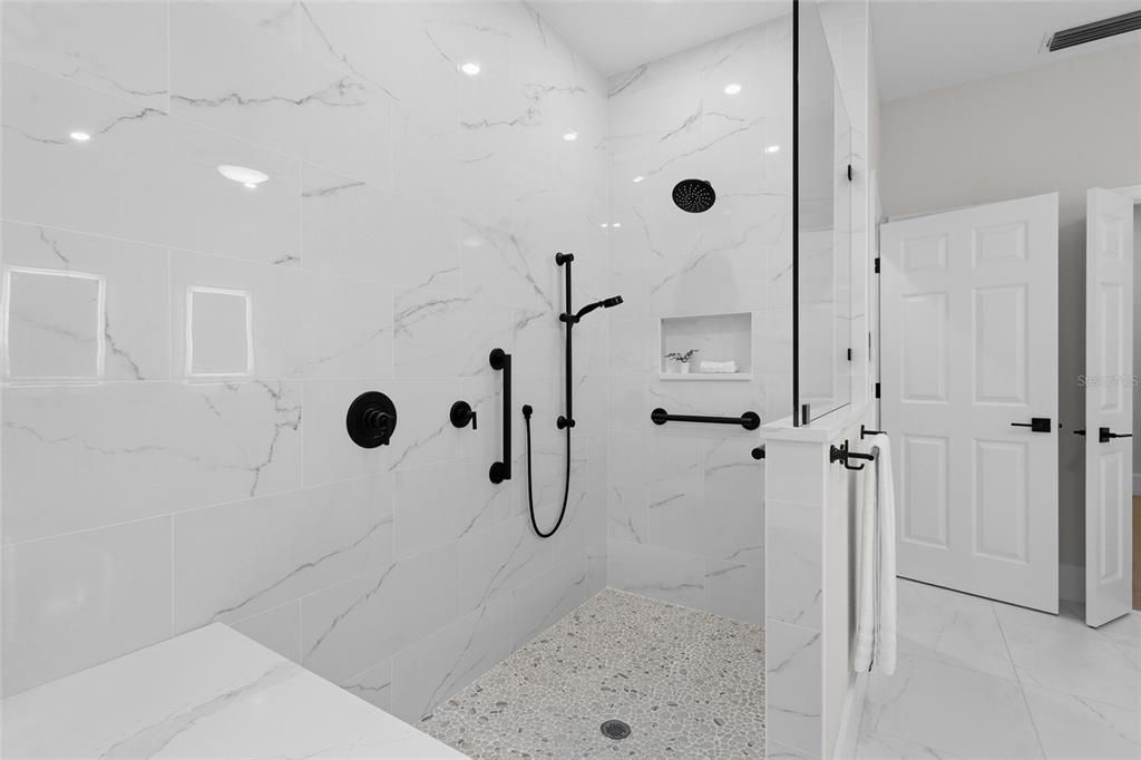 На продажу: $995,000 (4 спален, 2 ванн, 2435 Квадратных фут)