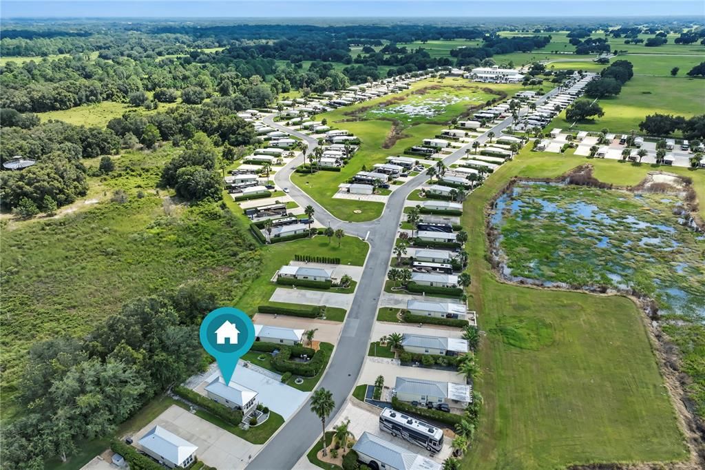На продажу: $190,000 (0.14 acres)