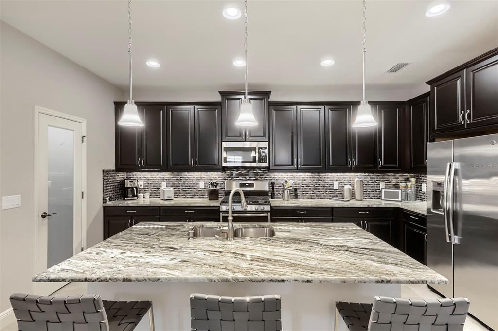 For Sale: $584,990 (3 beds, 2 baths, 2101 Square Feet)