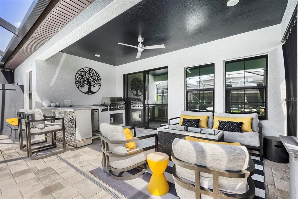 For Sale: $584,990 (3 beds, 2 baths, 2101 Square Feet)