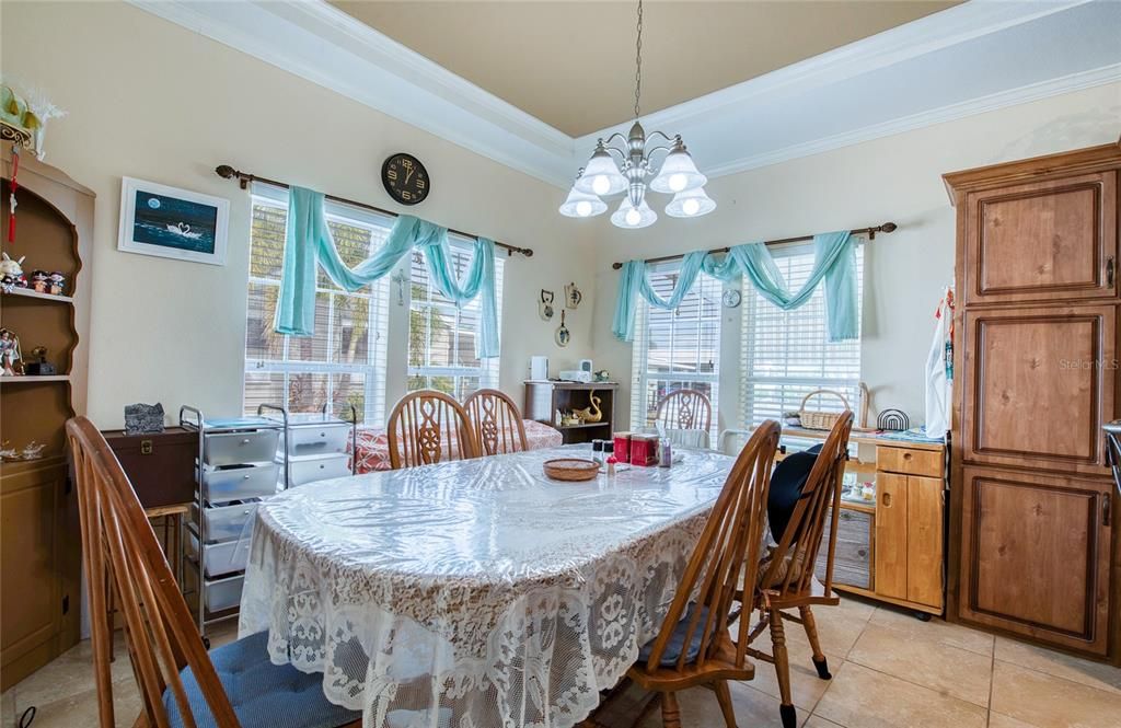 На продажу: $229,900 (2 спален, 2 ванн, 1266 Квадратных фут)