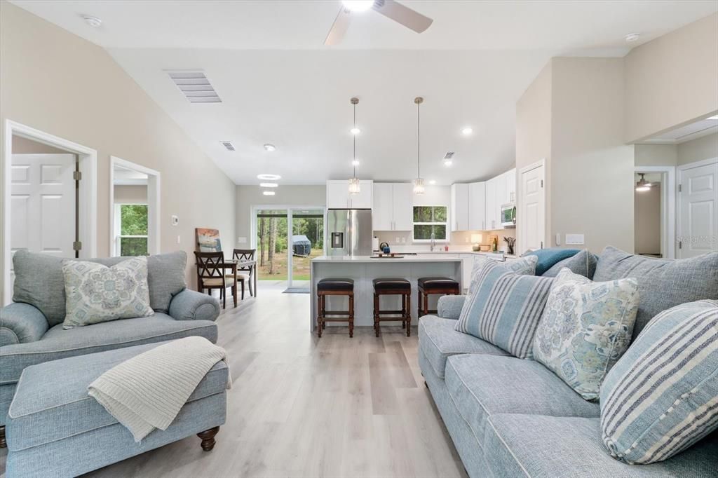 For Sale: $334,900 (3 beds, 2 baths, 1445 Square Feet)