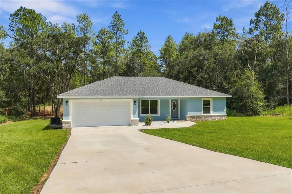 For Sale: $334,900 (3 beds, 2 baths, 1445 Square Feet)