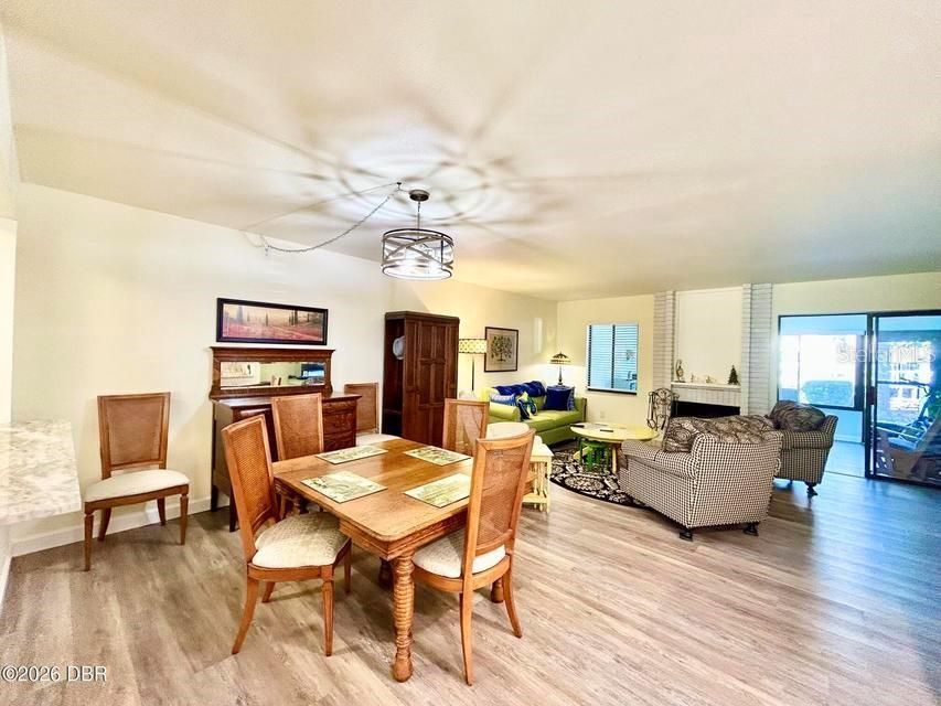 For Sale: $255,000 (3 beds, 2 baths, 1430 Square Feet)