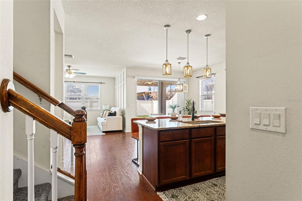En Venta: $464,990 (4 camas, 3 baños, 2662 Pies cuadrados)