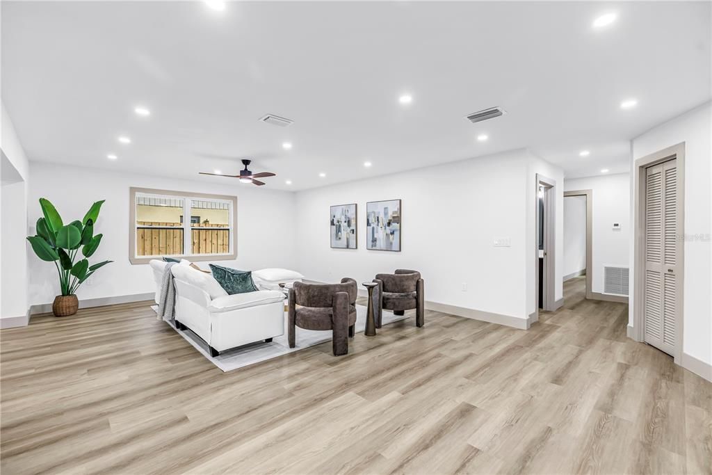 For Sale: $888,000 (5 beds, 4 baths, 3506 Square Feet)