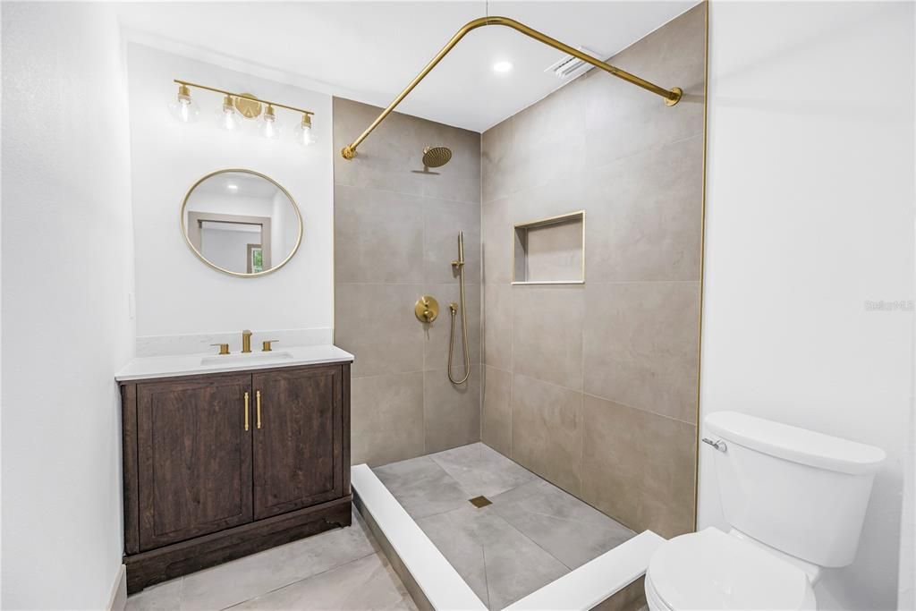 For Sale: $888,000 (5 beds, 4 baths, 3506 Square Feet)