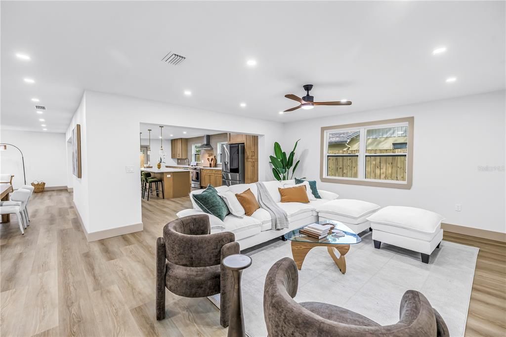 For Sale: $888,000 (5 beds, 4 baths, 3506 Square Feet)