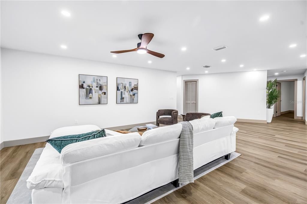 For Sale: $888,000 (5 beds, 4 baths, 3506 Square Feet)