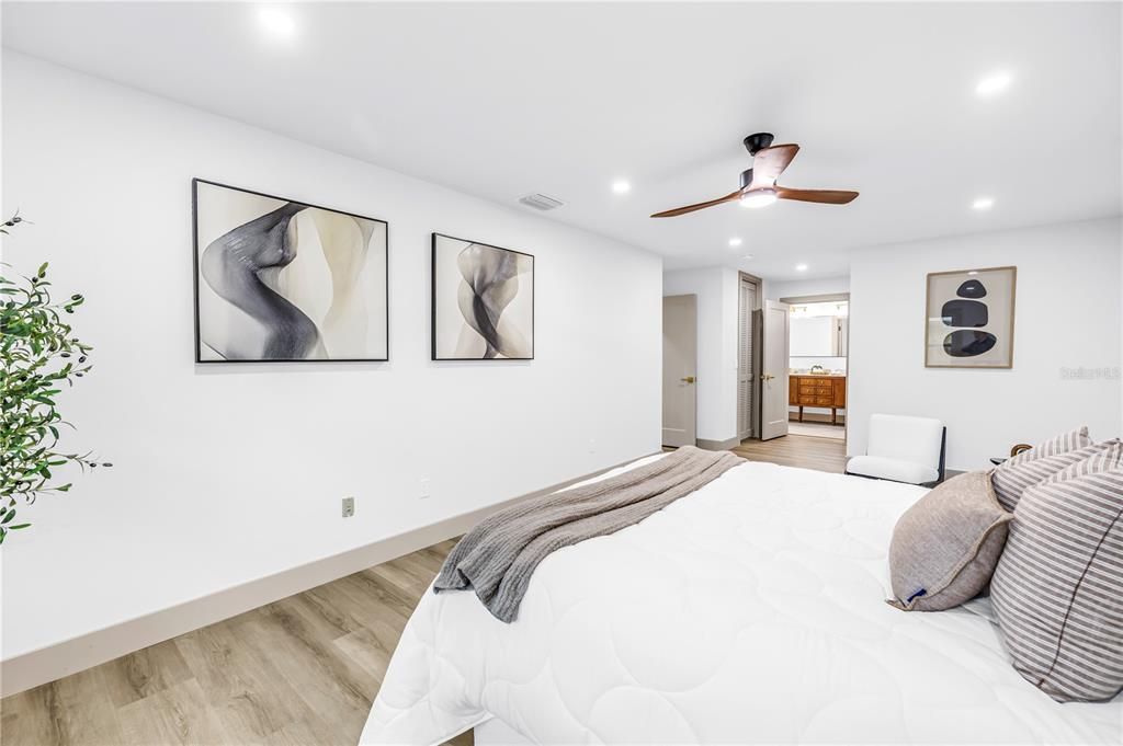 For Sale: $888,000 (5 beds, 4 baths, 3506 Square Feet)